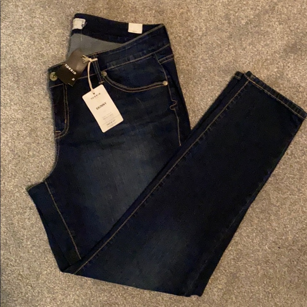 NWT Torrid Skinny Jeans